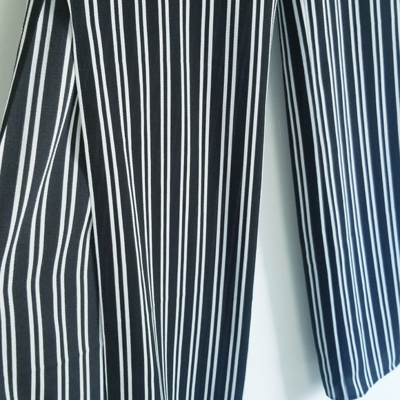 NEW RENVY Black and White Stripes with Side-Slit Wide Leg Pants NWOT - Picture 5 of 16